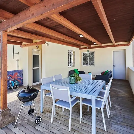 Prázdninový dům Larita's House *